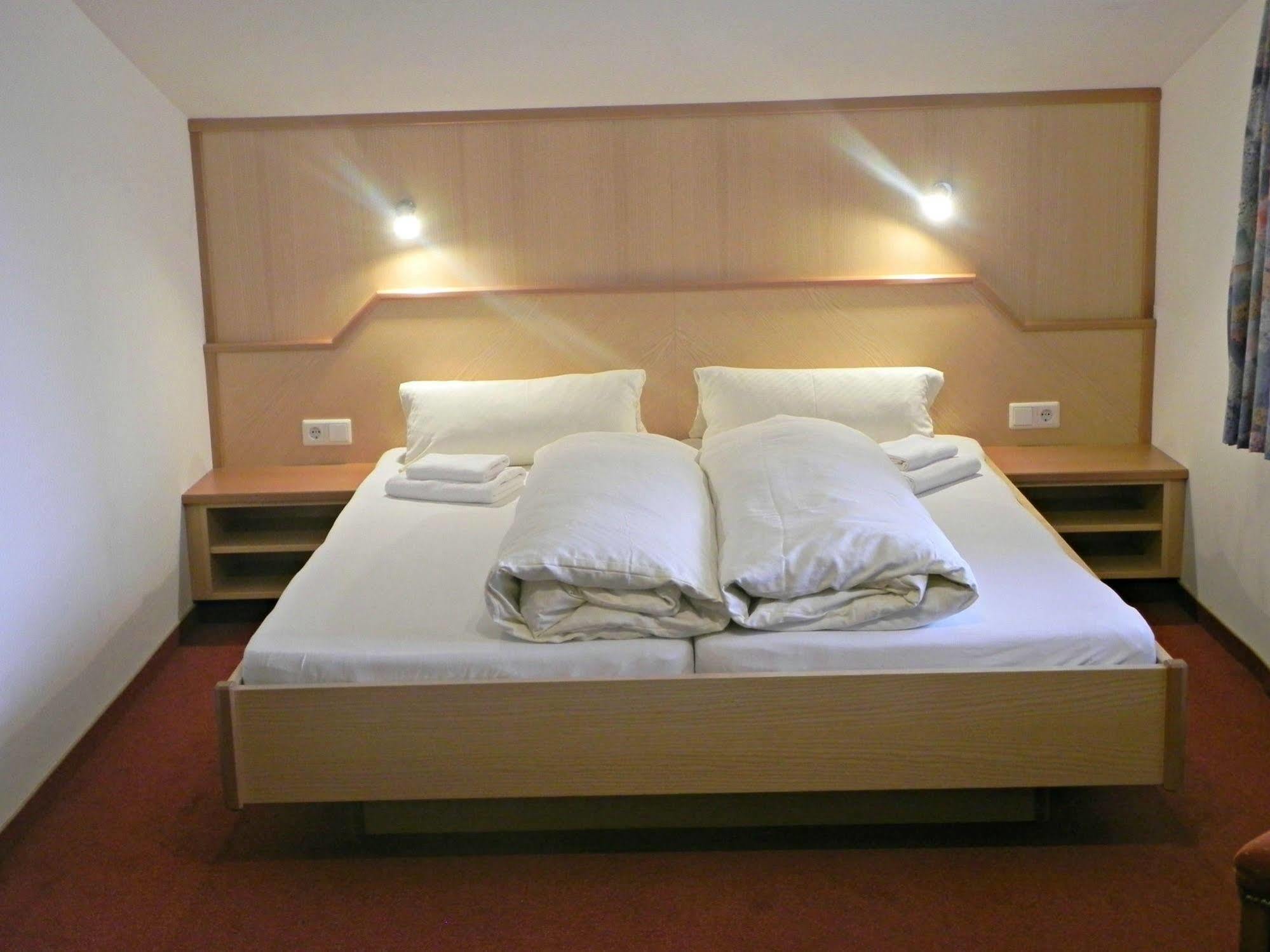 Hotel-Restaurant Sonnhof Radfeld Kültér fotó